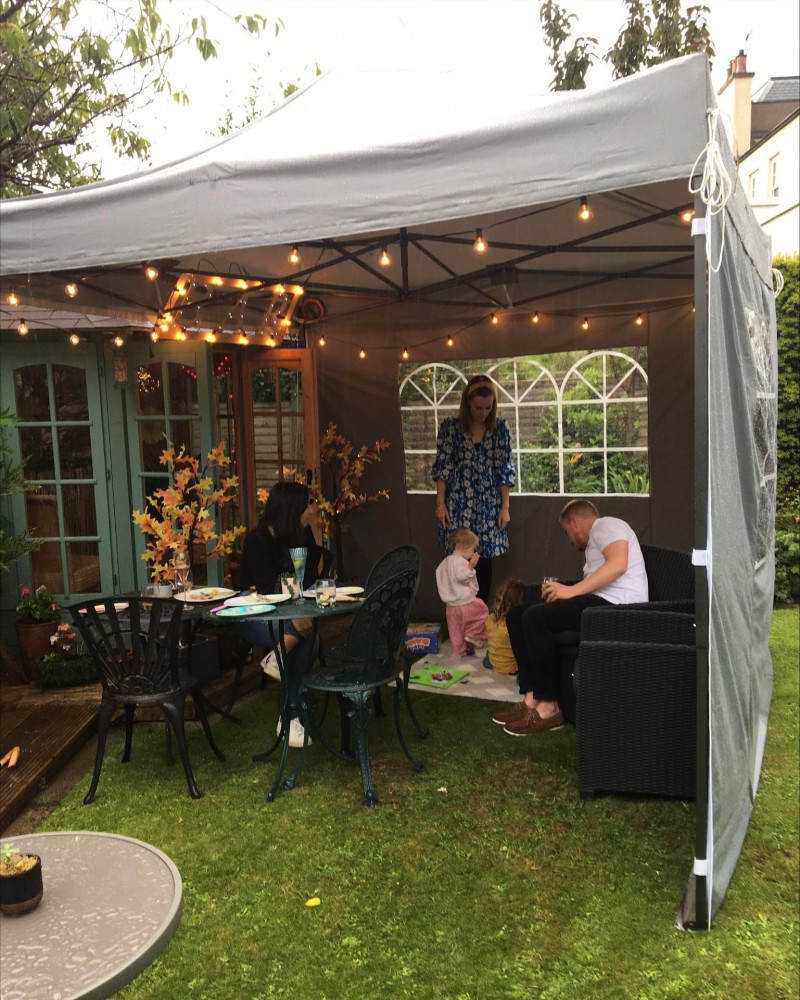 3x3m Pop Up Gazebo With Wheeled Bag, 4 Leg Weights, Rope and Pegs + 4 Superior / Heavyweight Side Walls (SUP)