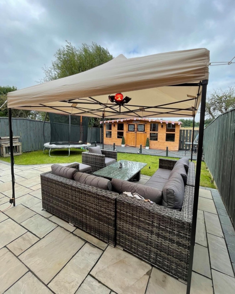 3x3m Pop Up Gazebo With Wheeled Bag, 4 Leg Weights, Rope and Pegs