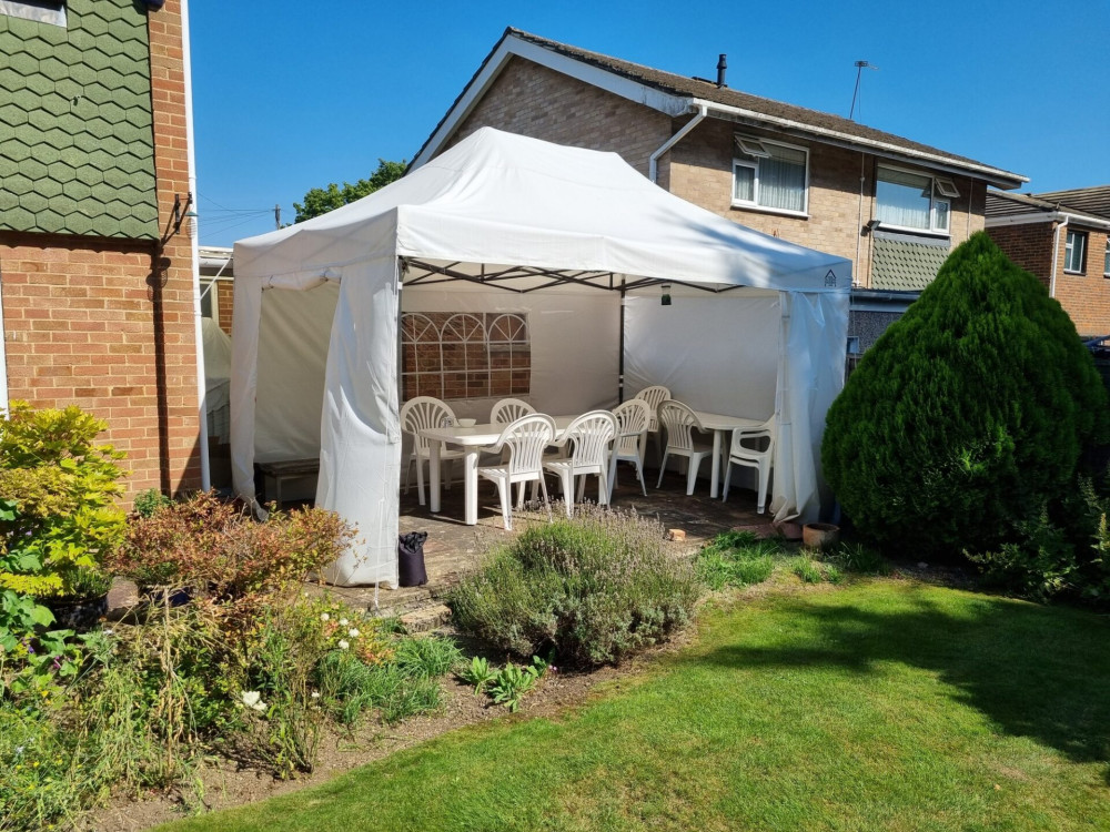3x4.5 Pop Up Gazebo with 4 Heavyweight Side Panels